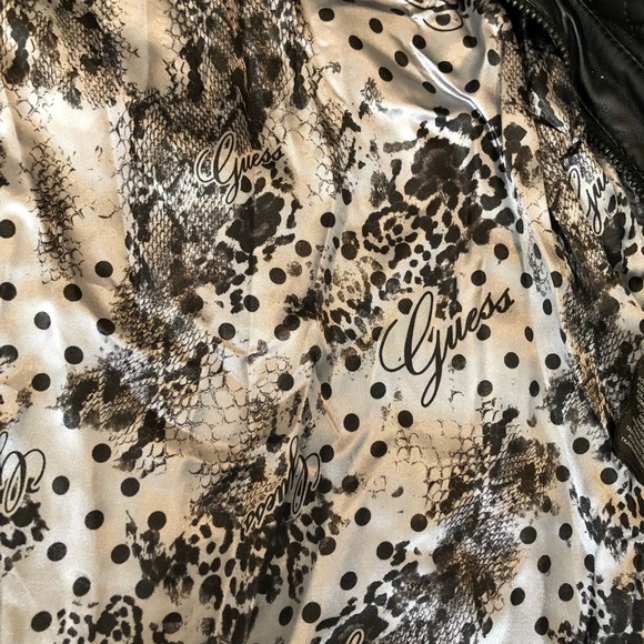 Guess Quilted Jacket - Picture 3 of 8